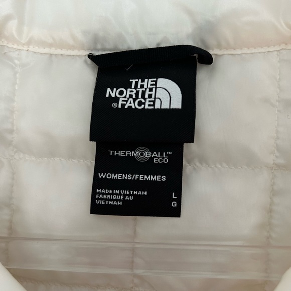 NWT The North Face Thermoball Eco Puffer Vest Women's Large Gardenia White New - Picture 5 of 6